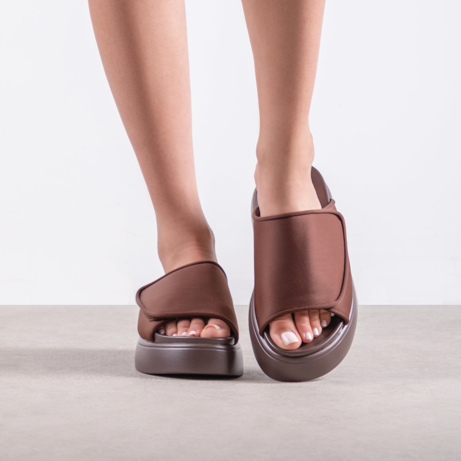 RAID Arvina Flatform Slider in Brown Lycra