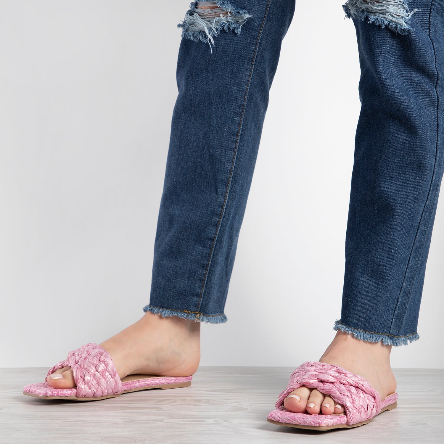 RAID Breezy Flat Mule in Pink