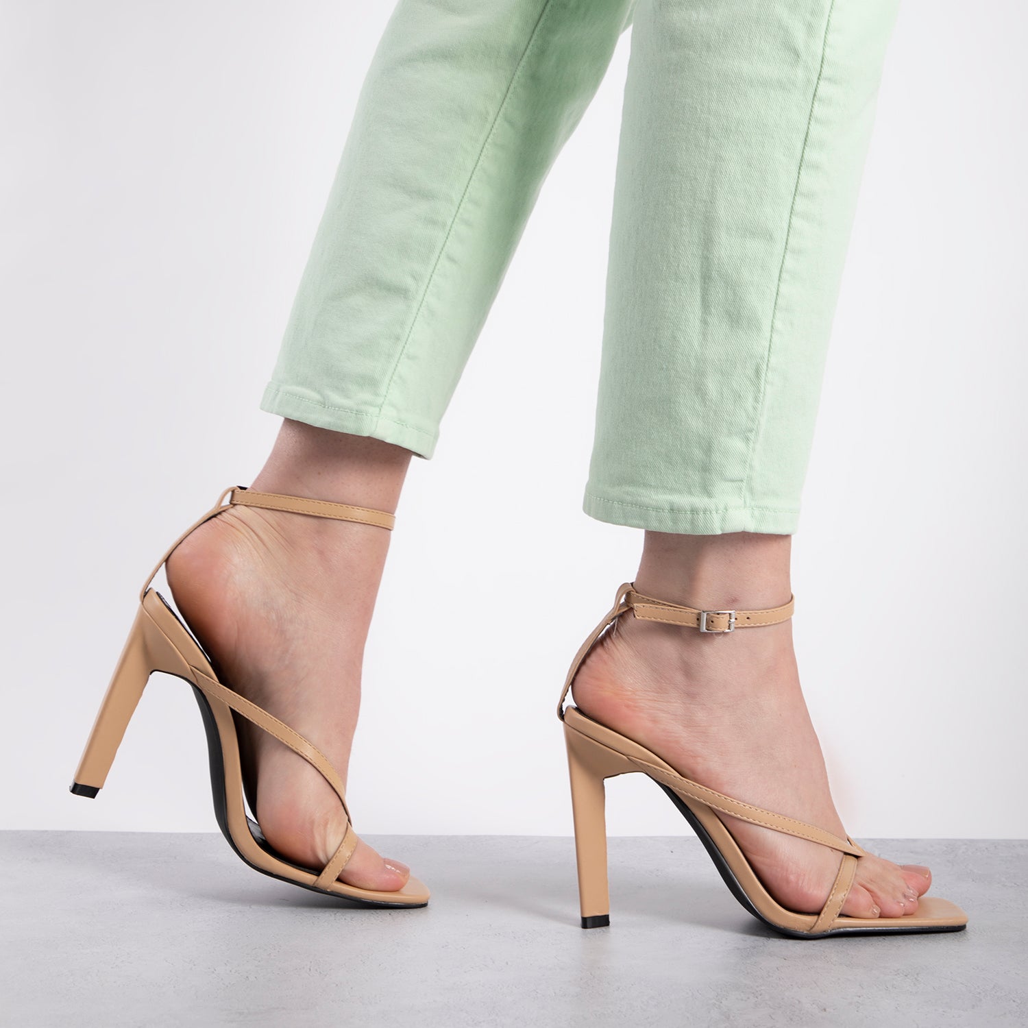 RAID Sabelle Strappy Heel in Nude