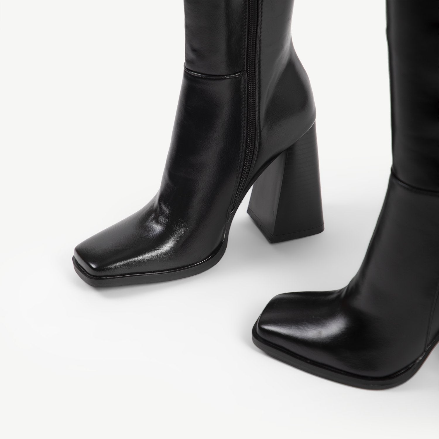 RAID Analeah Block Heeled Boot in Black