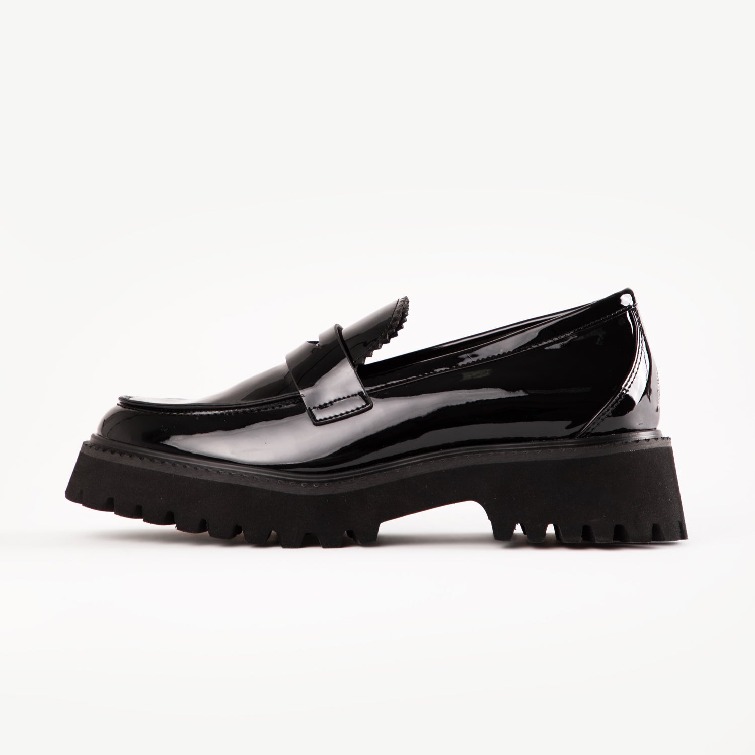 RAID Astra Loafer in Black Patent