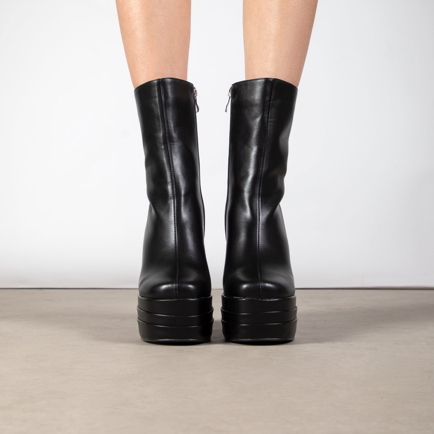 RAID Emely Platform Boot in Black