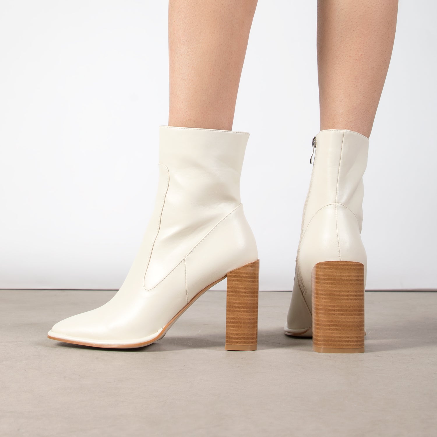 RAID Jennyl Ankle Boot in Off White