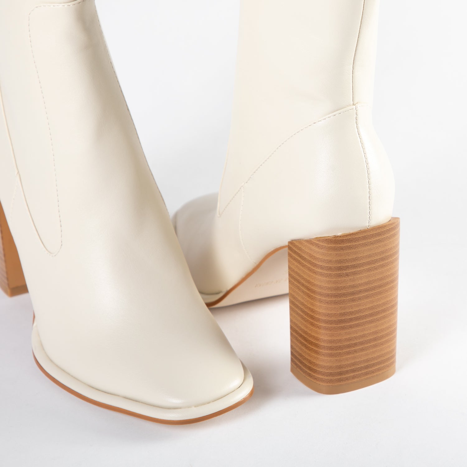 RAID Jennyl Ankle Boot in Off White