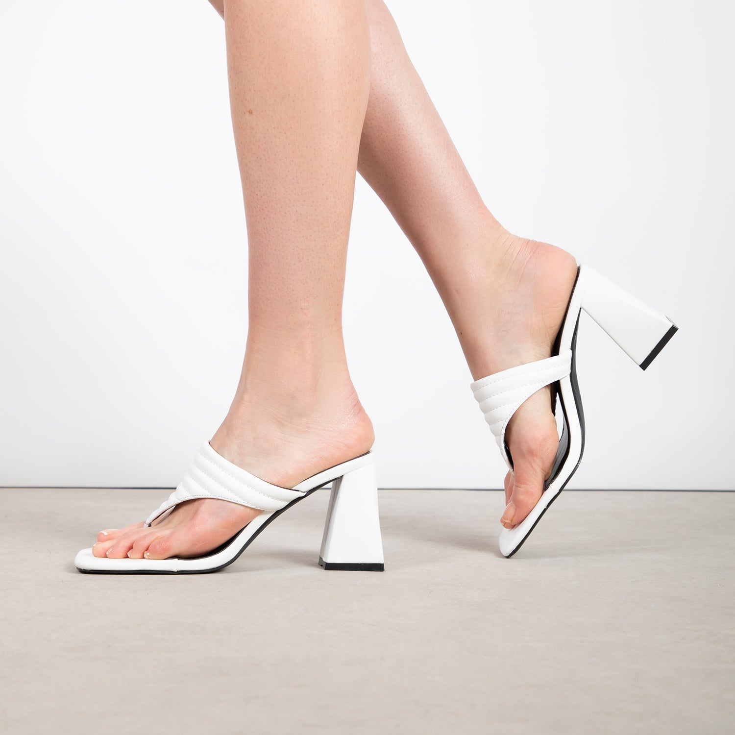 RAID Kool Heeled Mule in White