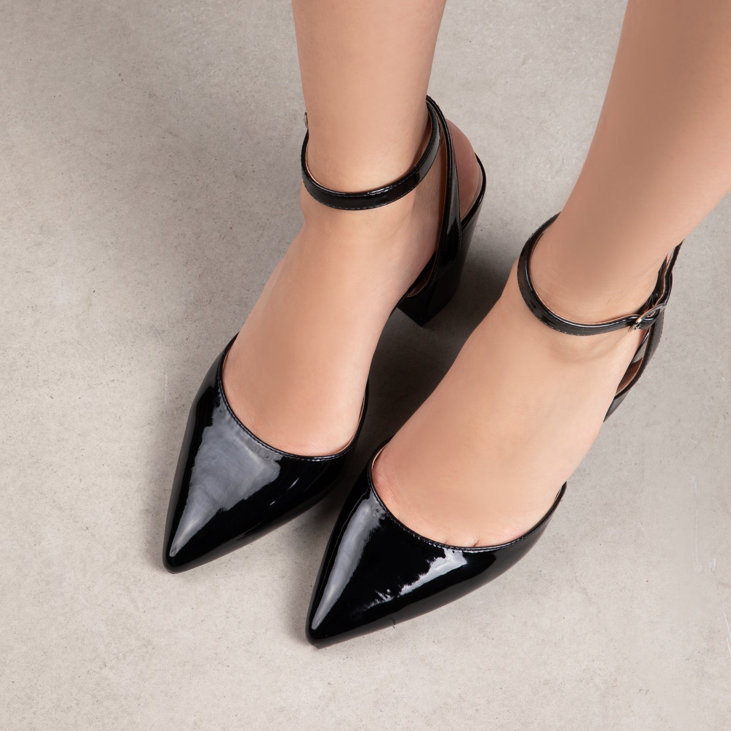 RAID Neima Block Heel Pumps in Black