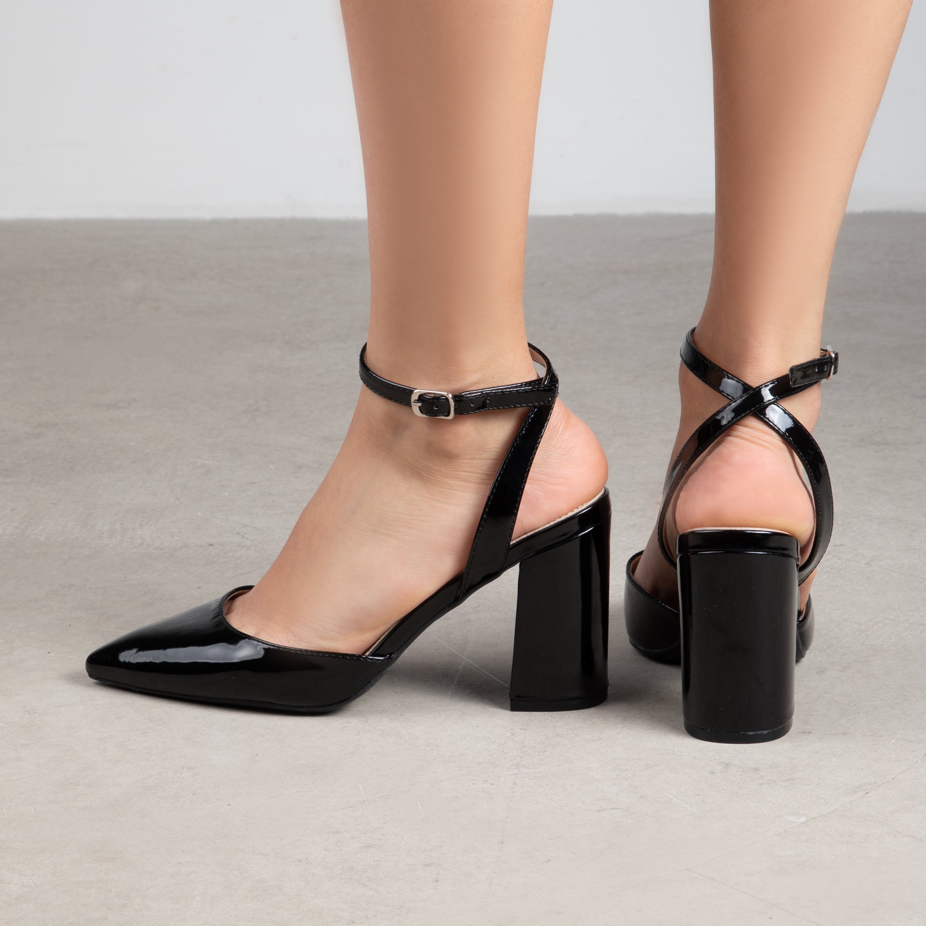 RAID Neima Block Heel Pumps in Black