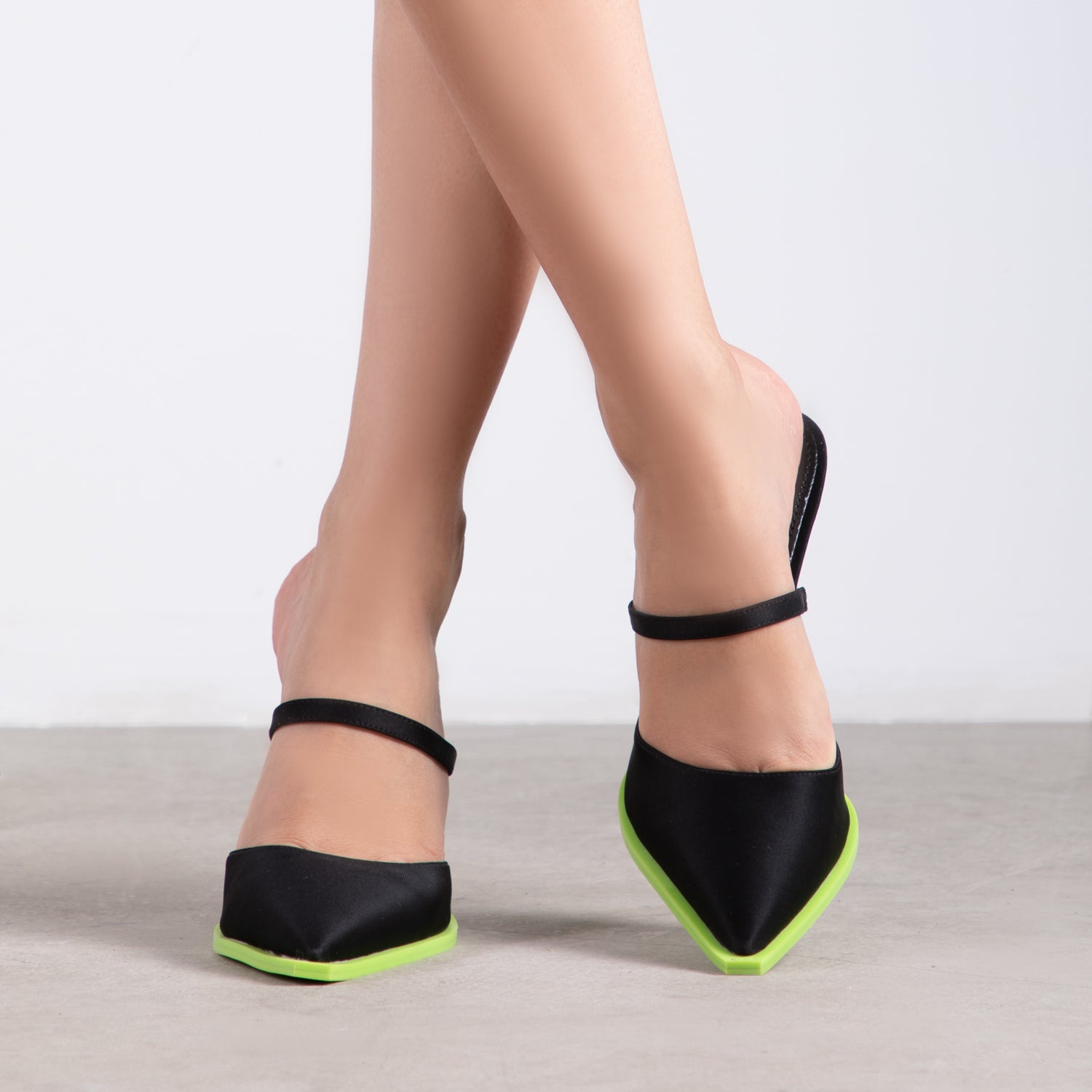 RAID Olympia Heeled Mule in Green