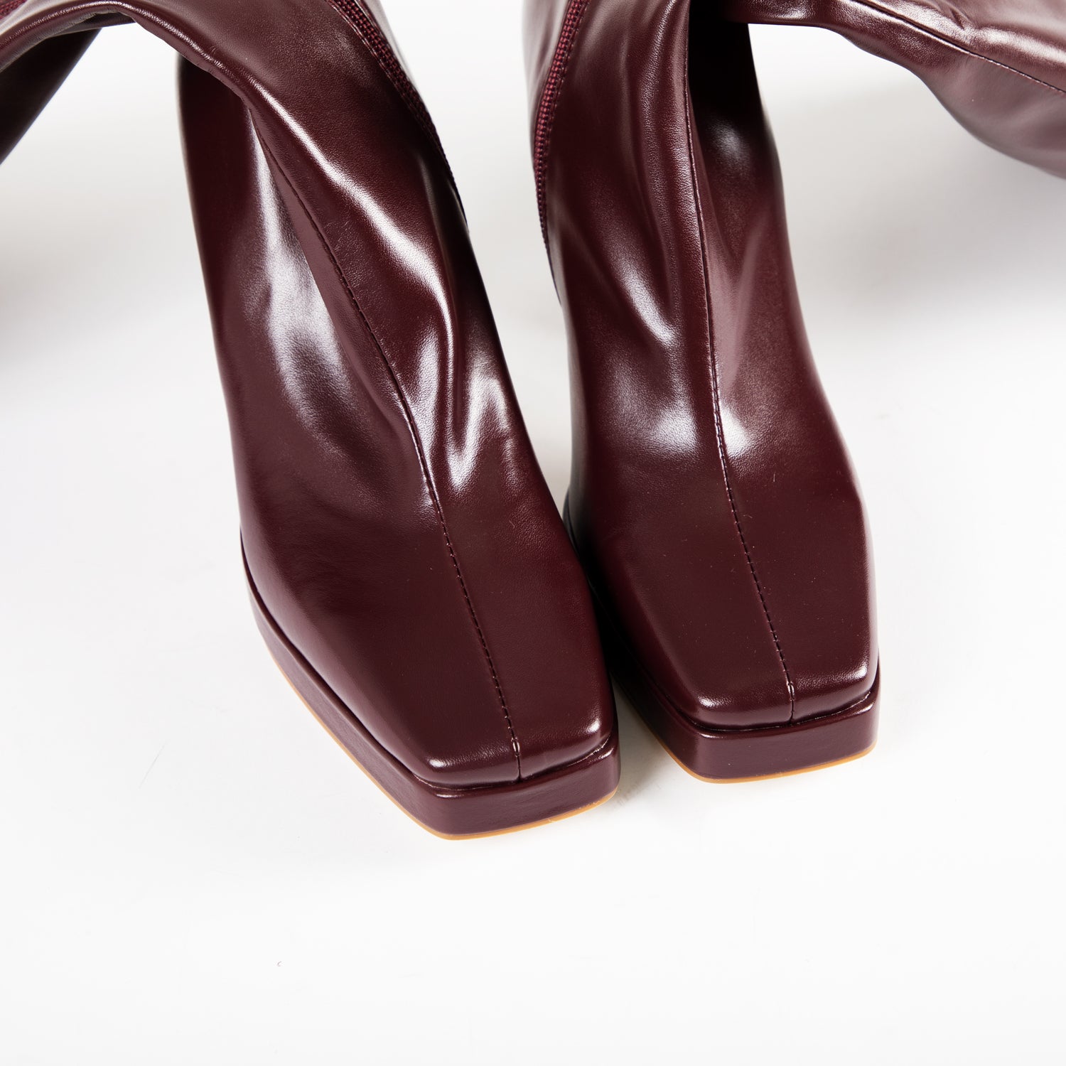 RAID Ozelia Long Boot in Burgundy