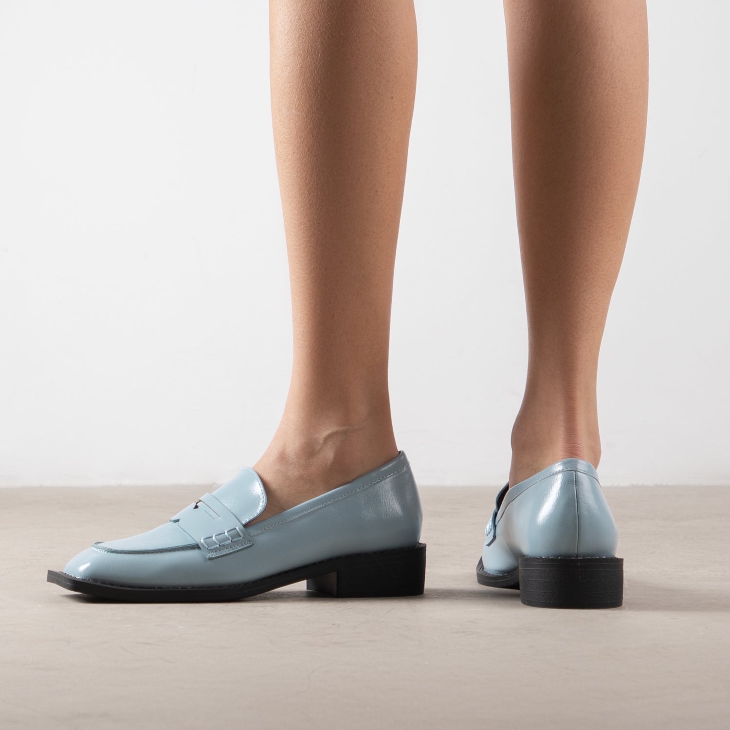 RAID Samantha Loafers in Blue